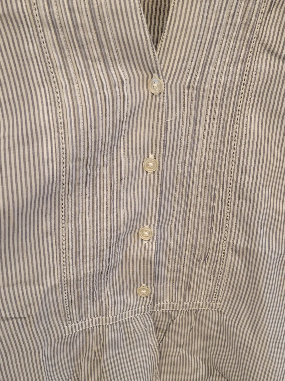 Eddie Bauer Blue and White Striped Women's Pullover Blouse - Picture 5 of 6